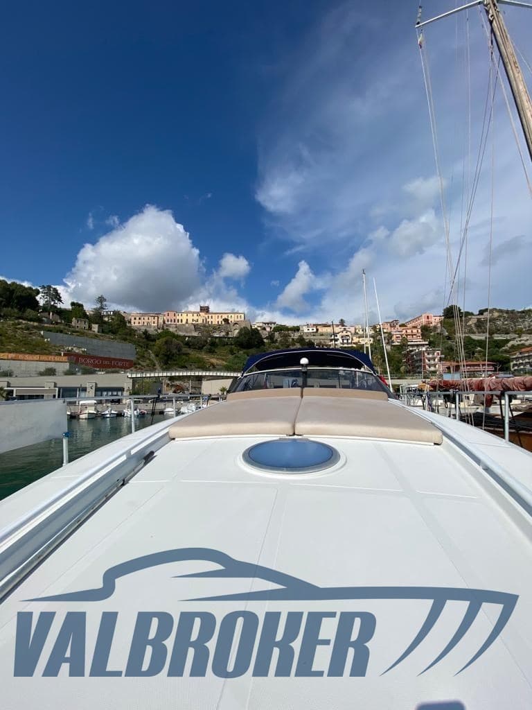 Pershing 40 used - hero image 23