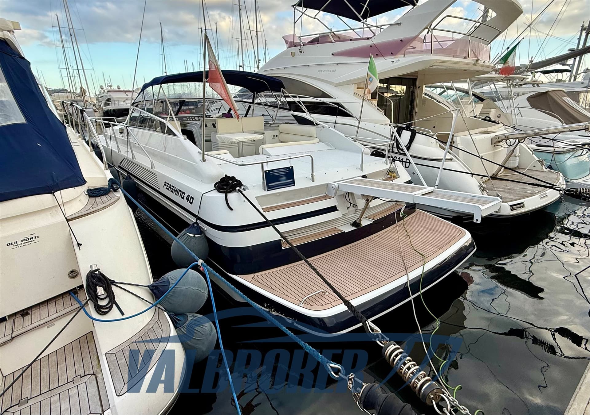 Pershing 40 used - hero image 37