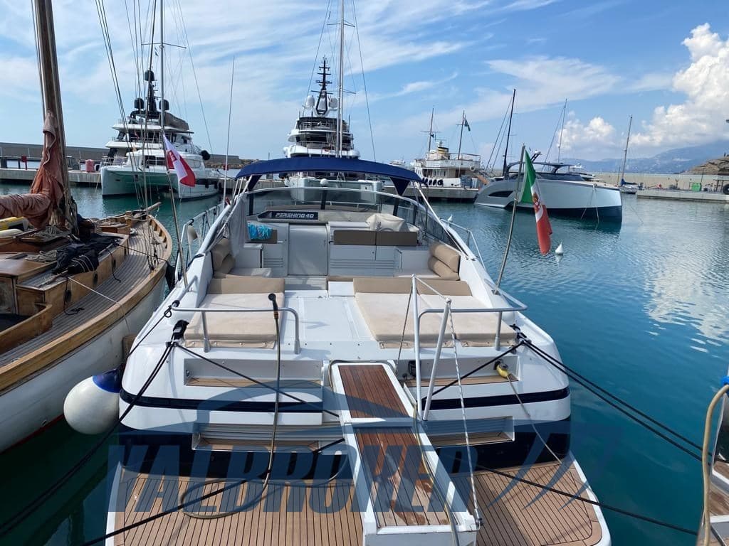Pershing 40 used - hero image 45