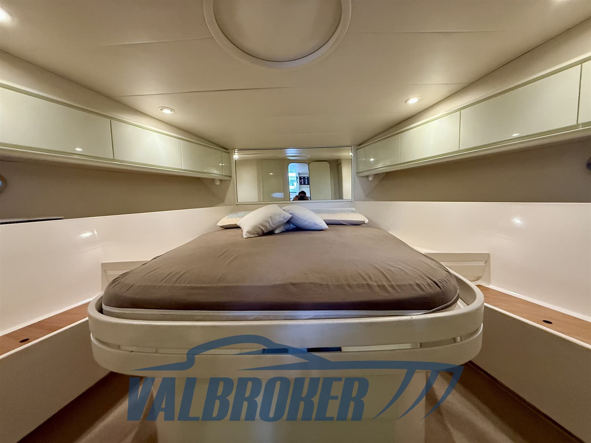 Pershing 40 used - hero image 13