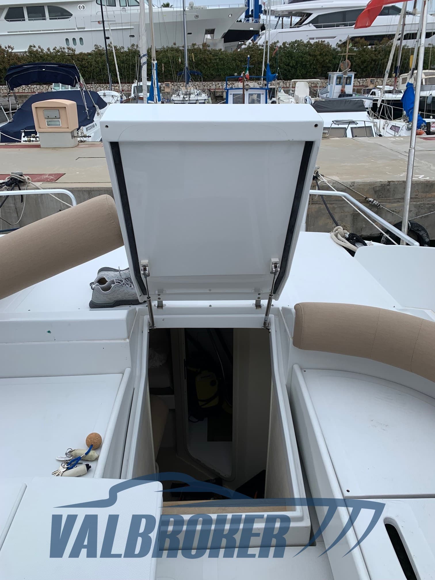 Pershing 40 used - hero image 9