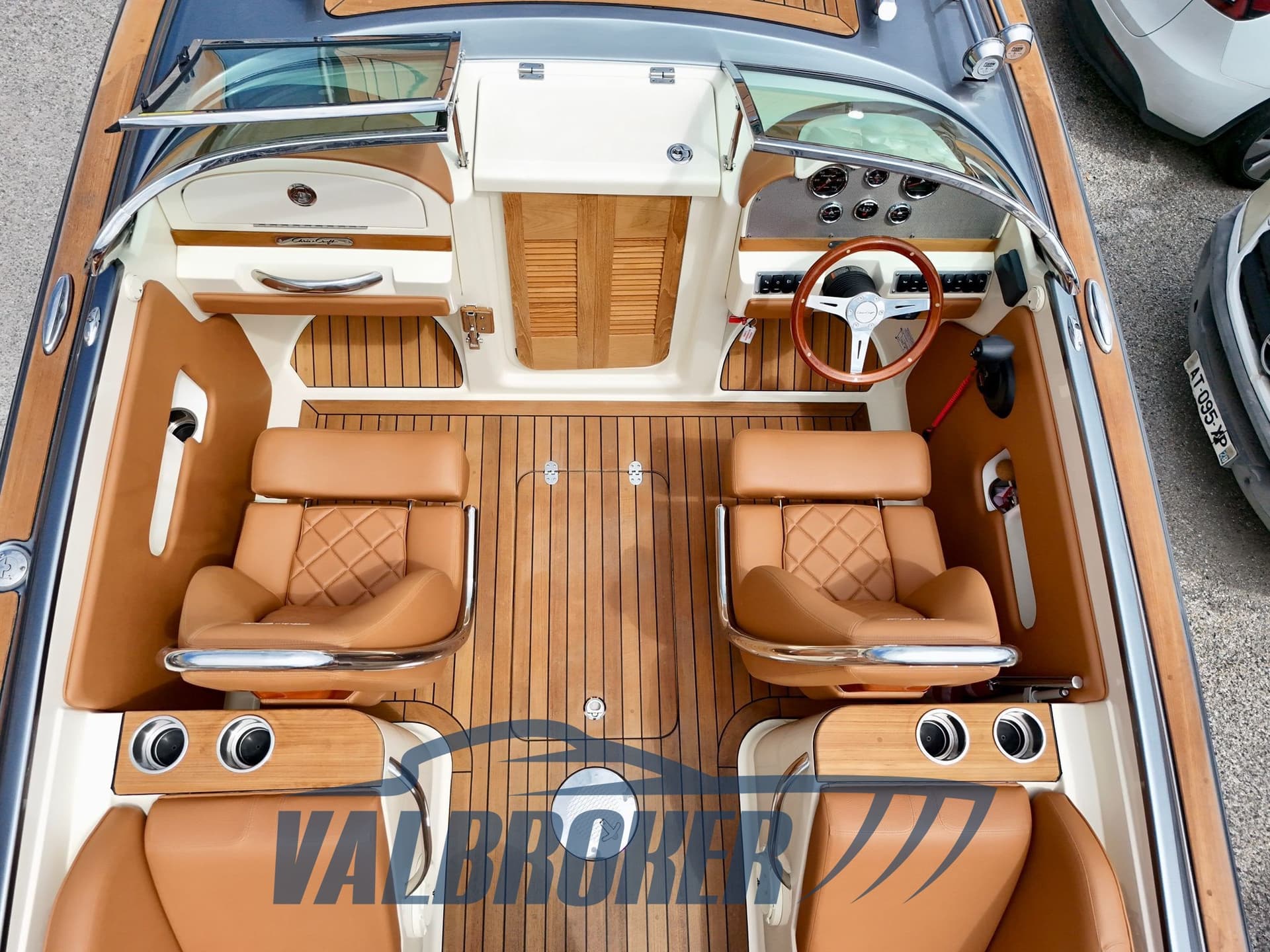 Chris Craft CORSAIR 27 used - hero image 5
