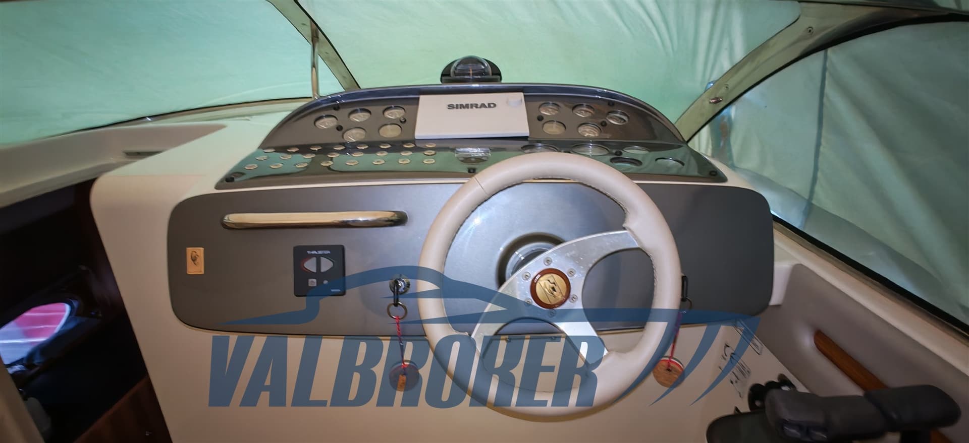 Colombo 38 Atlantic Sx - Detail View 1 Colombo 38 Atlantic Sx - Detail View 1