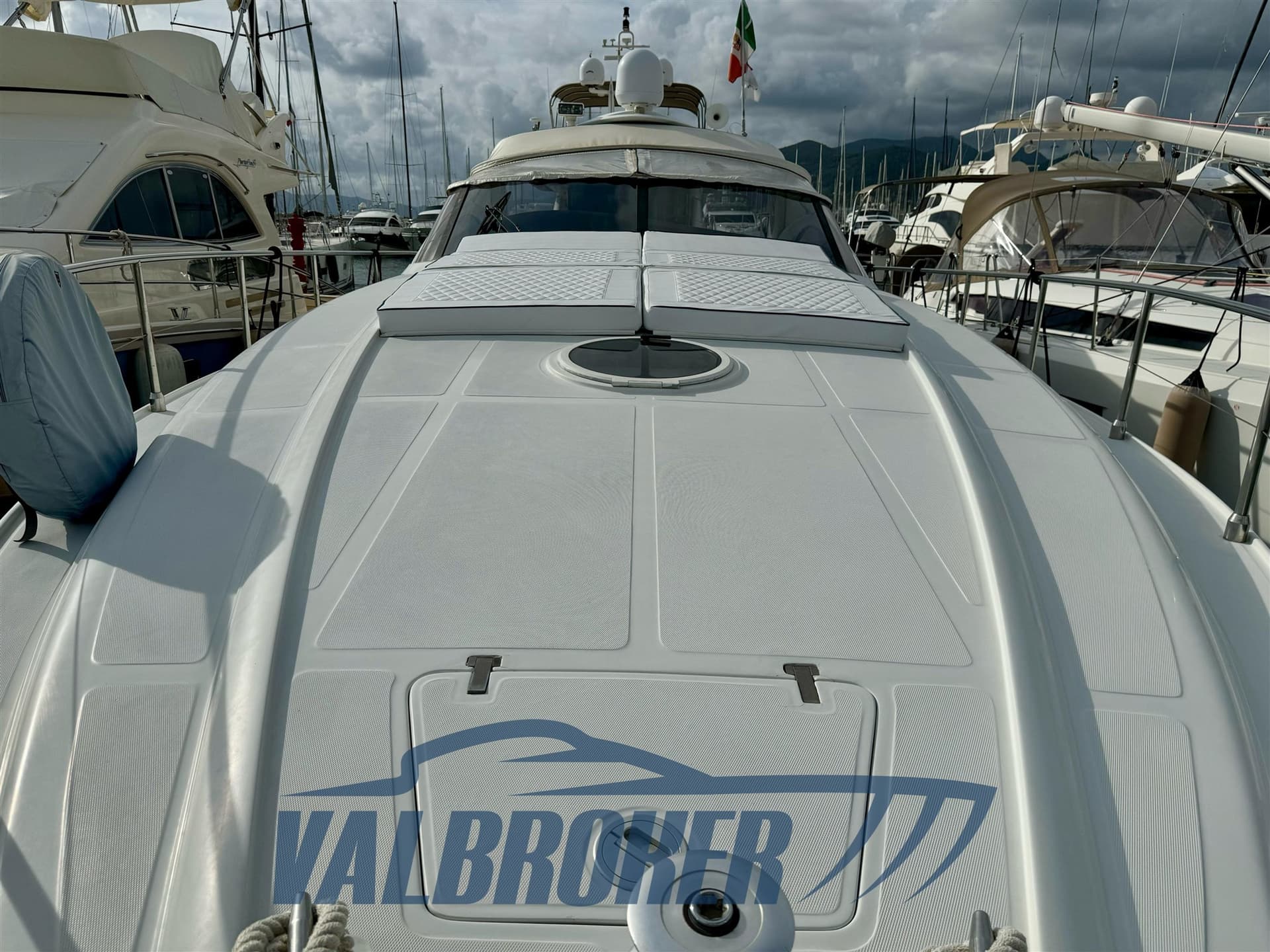 Pershing Pershing 45 used - hero image 23