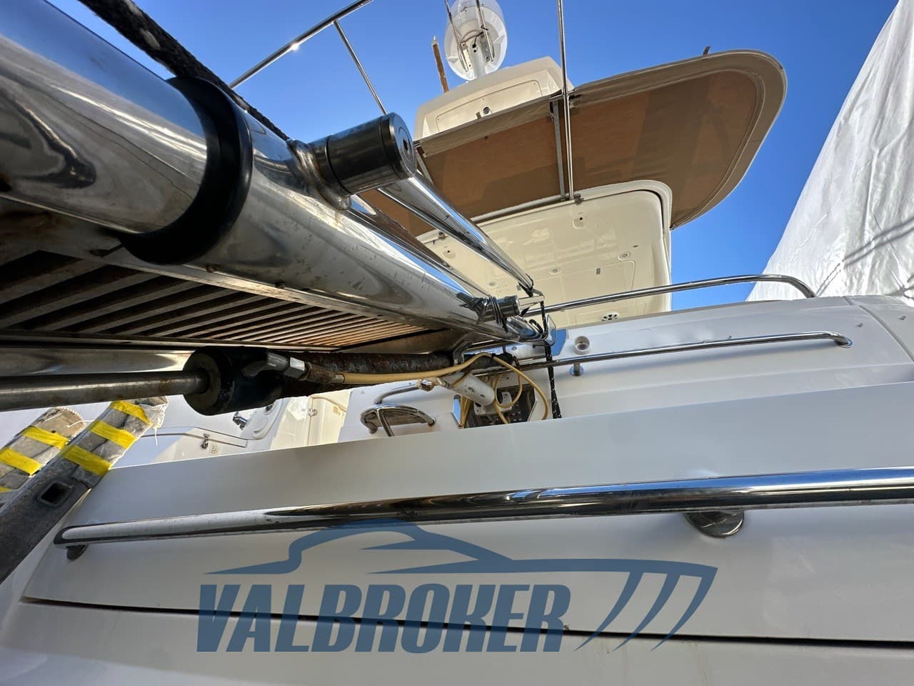 Sealine F 42/5 usato - foto hero 21