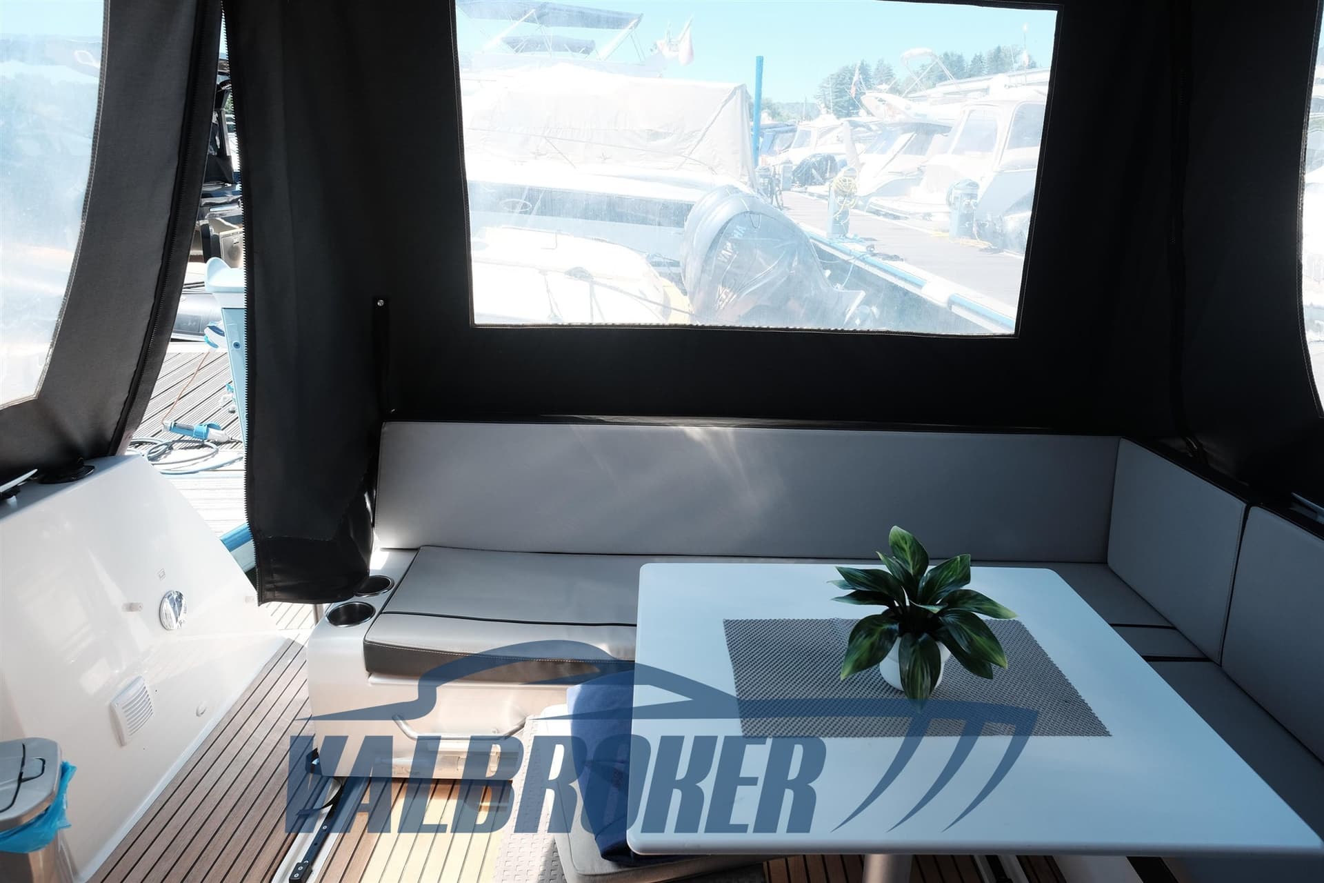 Jeanneau Merry Fisher 895 usato - foto hero 28