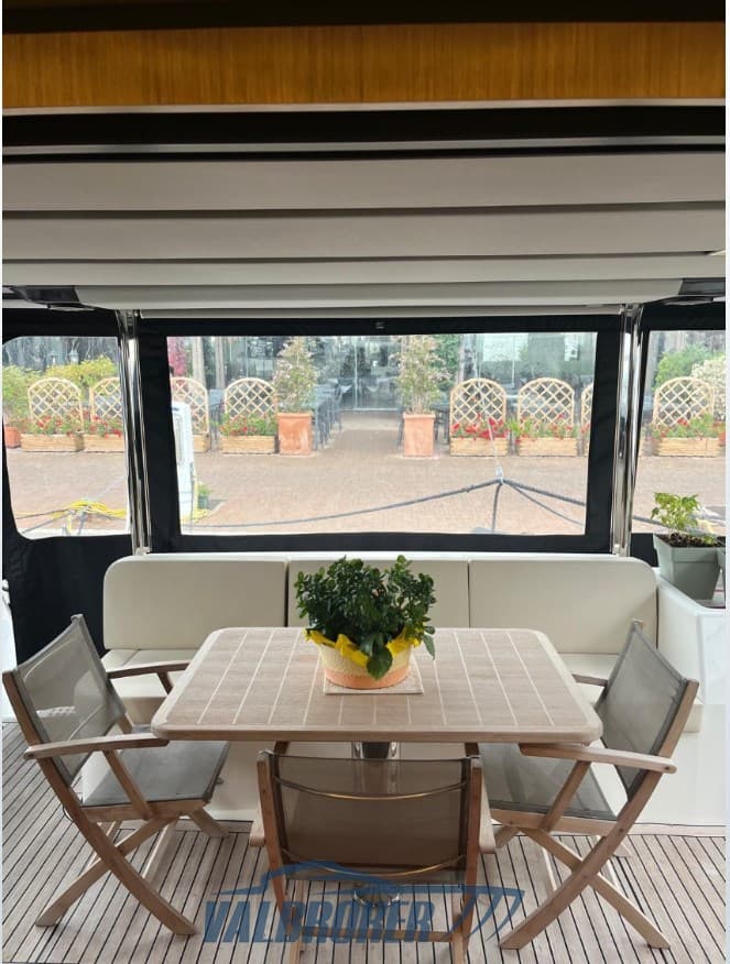 Absolute Navetta 52 - Interior View Absolute Navetta 52 - Interior View