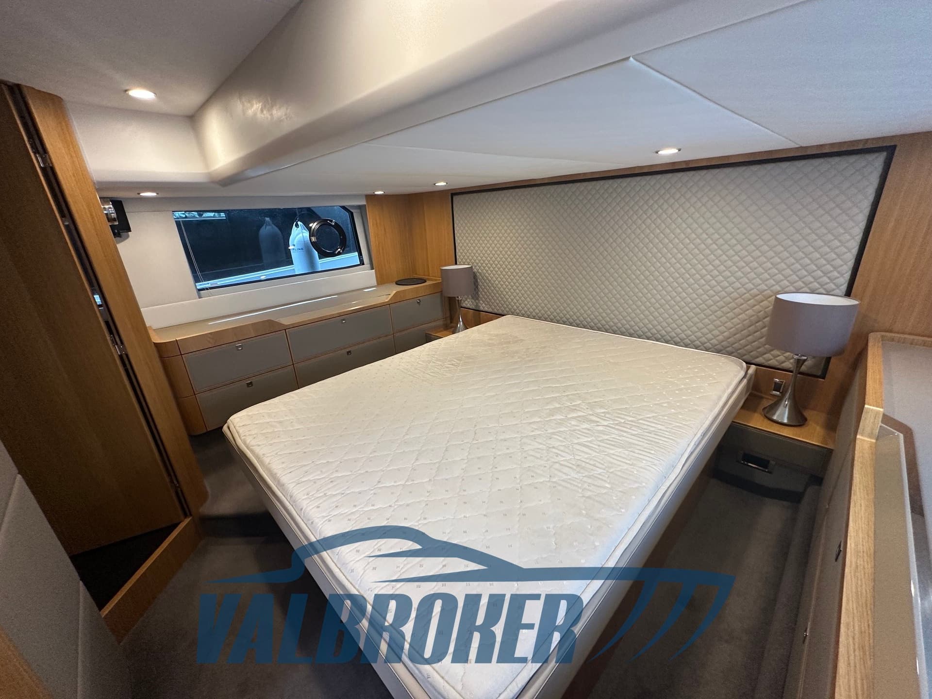 Fairline SQUADRON 48 usato - foto hero 15