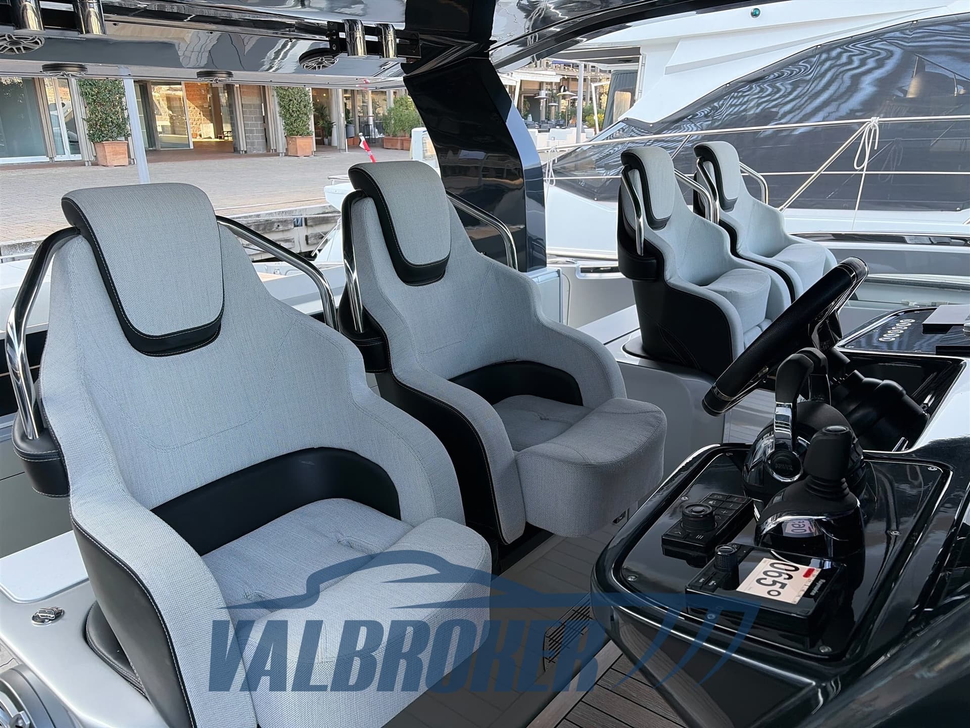 SACS Rebel 55 usato - foto hero 7