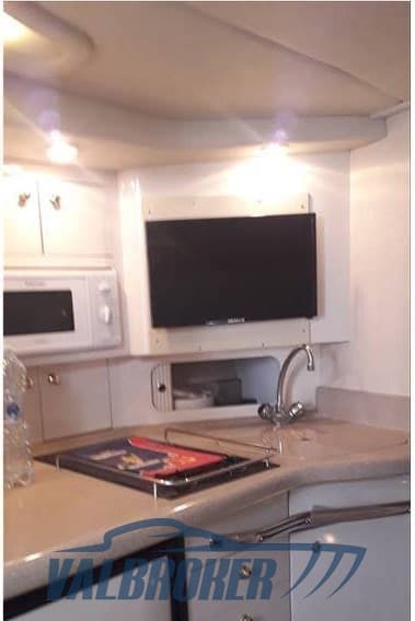 Sea Ray 330 AMBERJACK d'occasion - image hero 34
