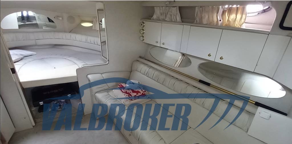 Sea Ray 330 AMBERJACK d'occasion - image hero 16