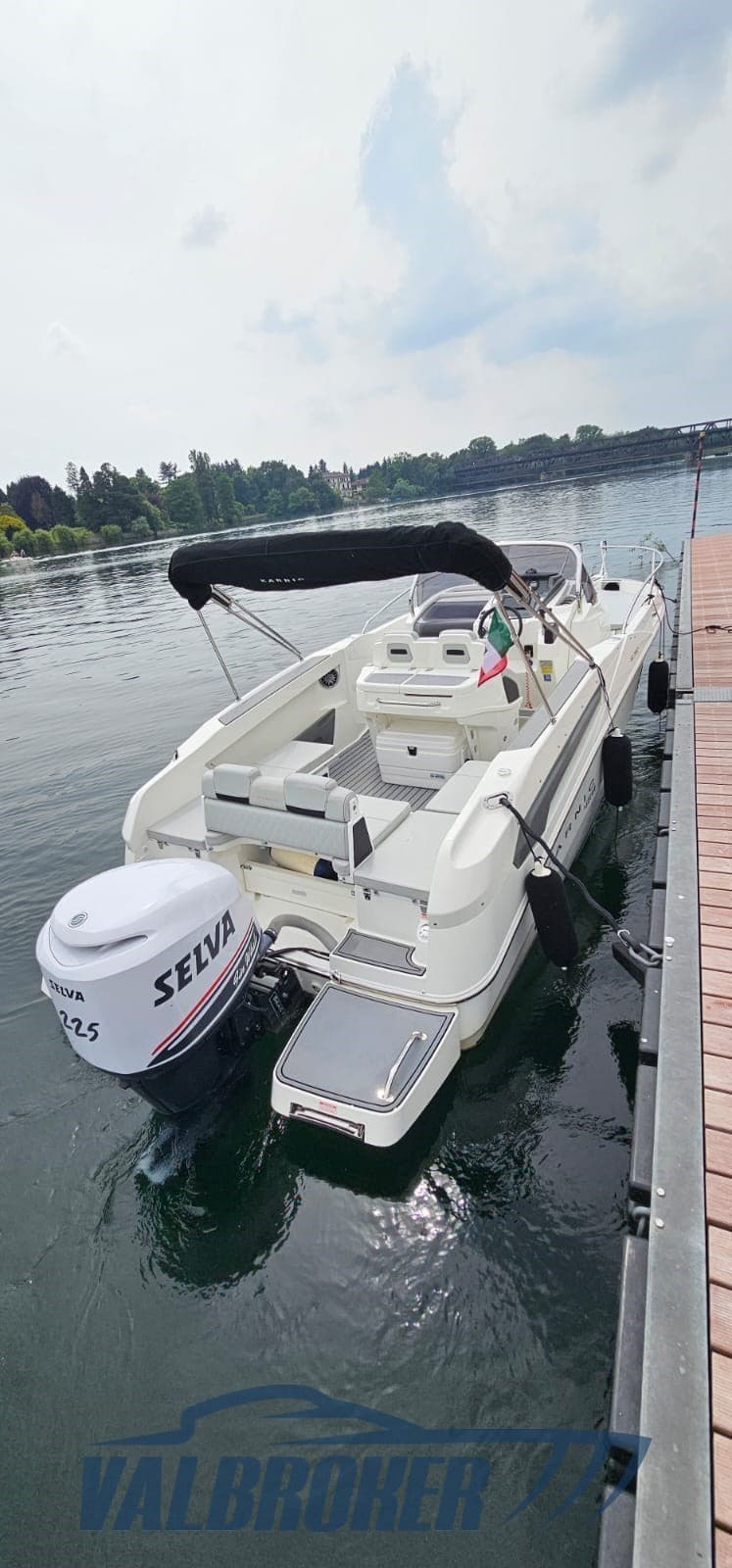 Karnic 702 Sl - Detail View 1 Karnic 702 Sl - Detail View 1