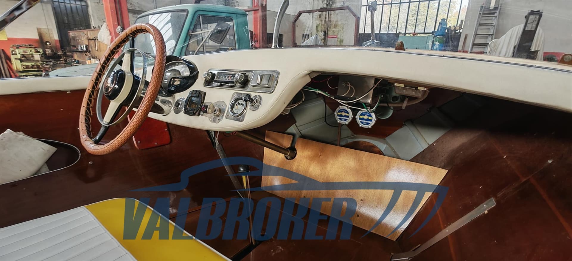 Motoscafo Aeromere Giulietta Plen Air - Interior View Motoscafo Aeromere Giulietta Plen Air - Interior View