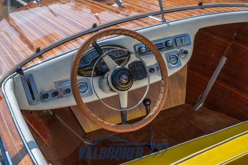 Motoscafo Aeromere Giulietta Plen Air - Deck View Motoscafo Aeromere Giulietta Plen Air - Deck View