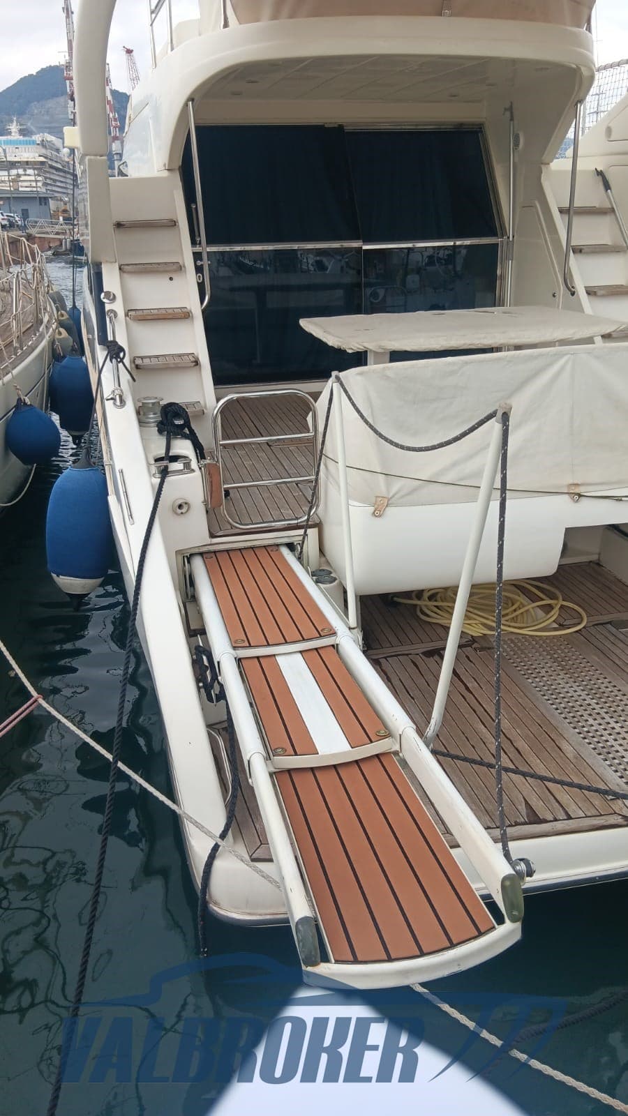 Conam Conam 60 Wide Body - Deck View Conam Conam 60 Wide Body - Deck View