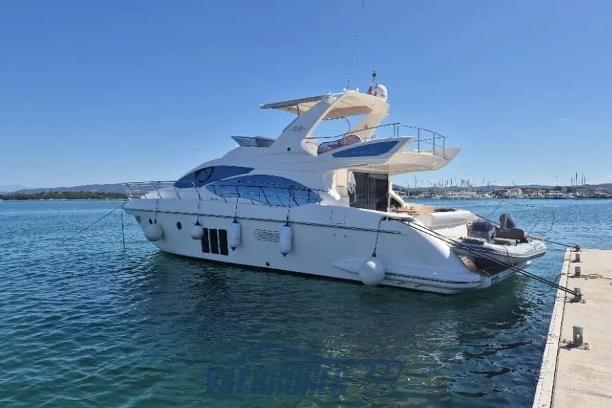 Azimut 53 Flybridge MY 2011 usato - vista principale
