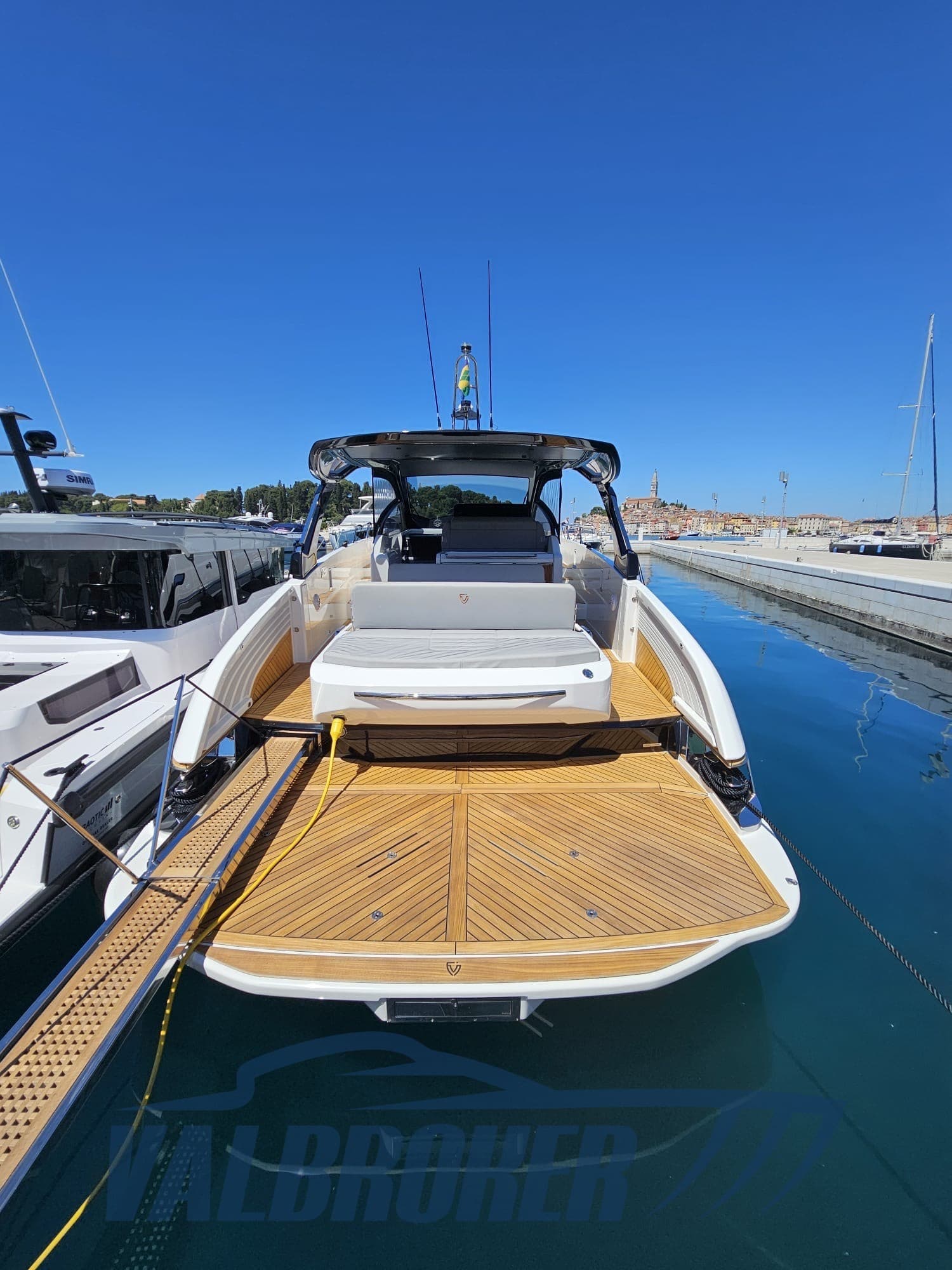 FIM 440 Regina - Interior View FIM 440 Regina - Interior View