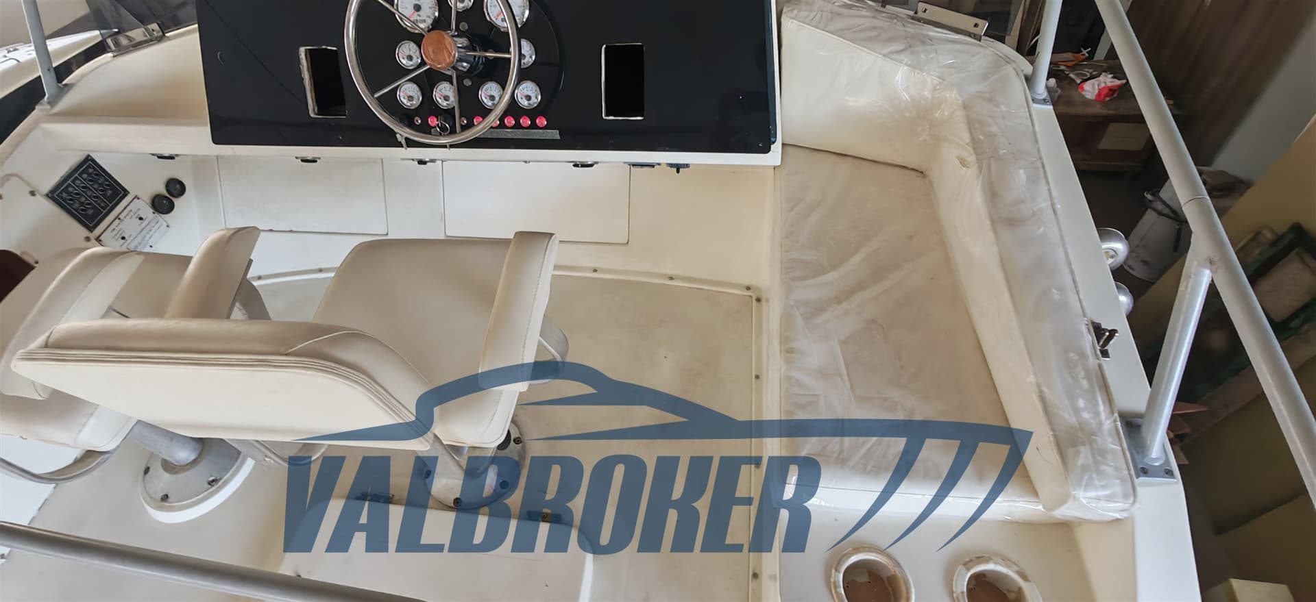 Bertram Yacht 28 Fly used - hero image 35
