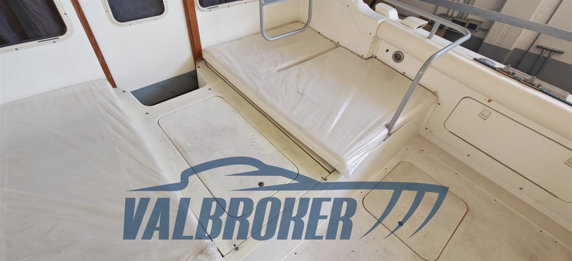 Bertram Yacht 28 Fly used - hero image 6