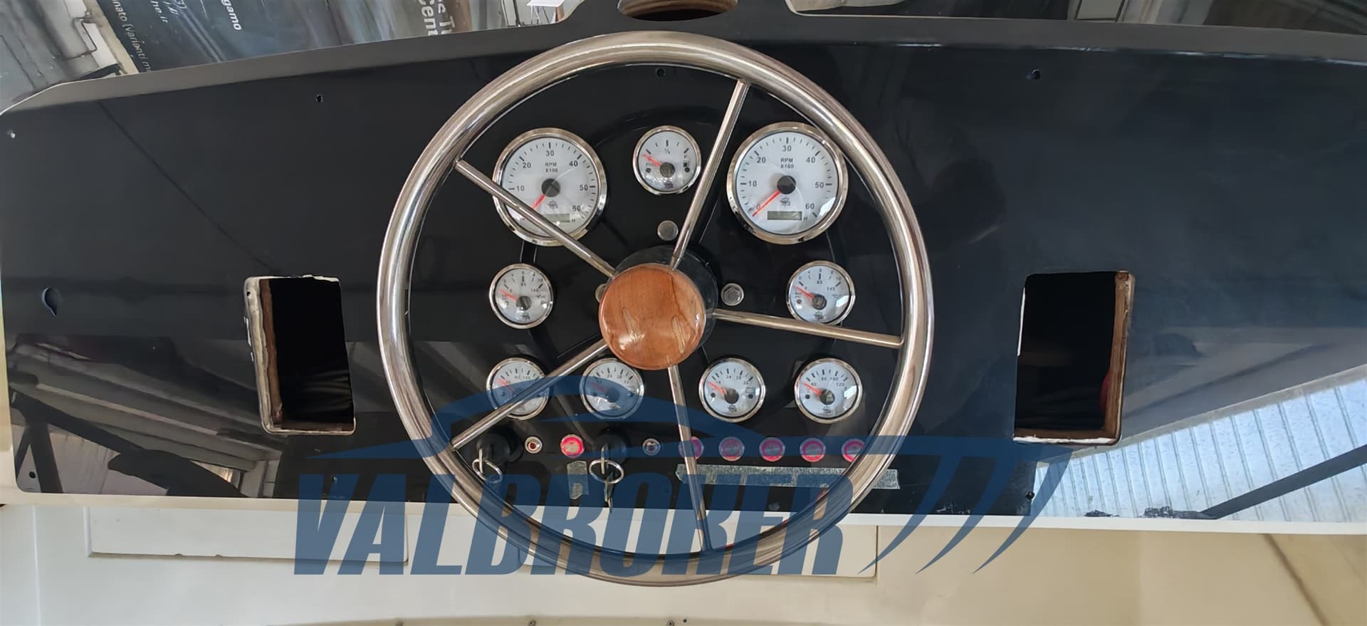 Bertram Yacht 28 Fly used - hero image 9