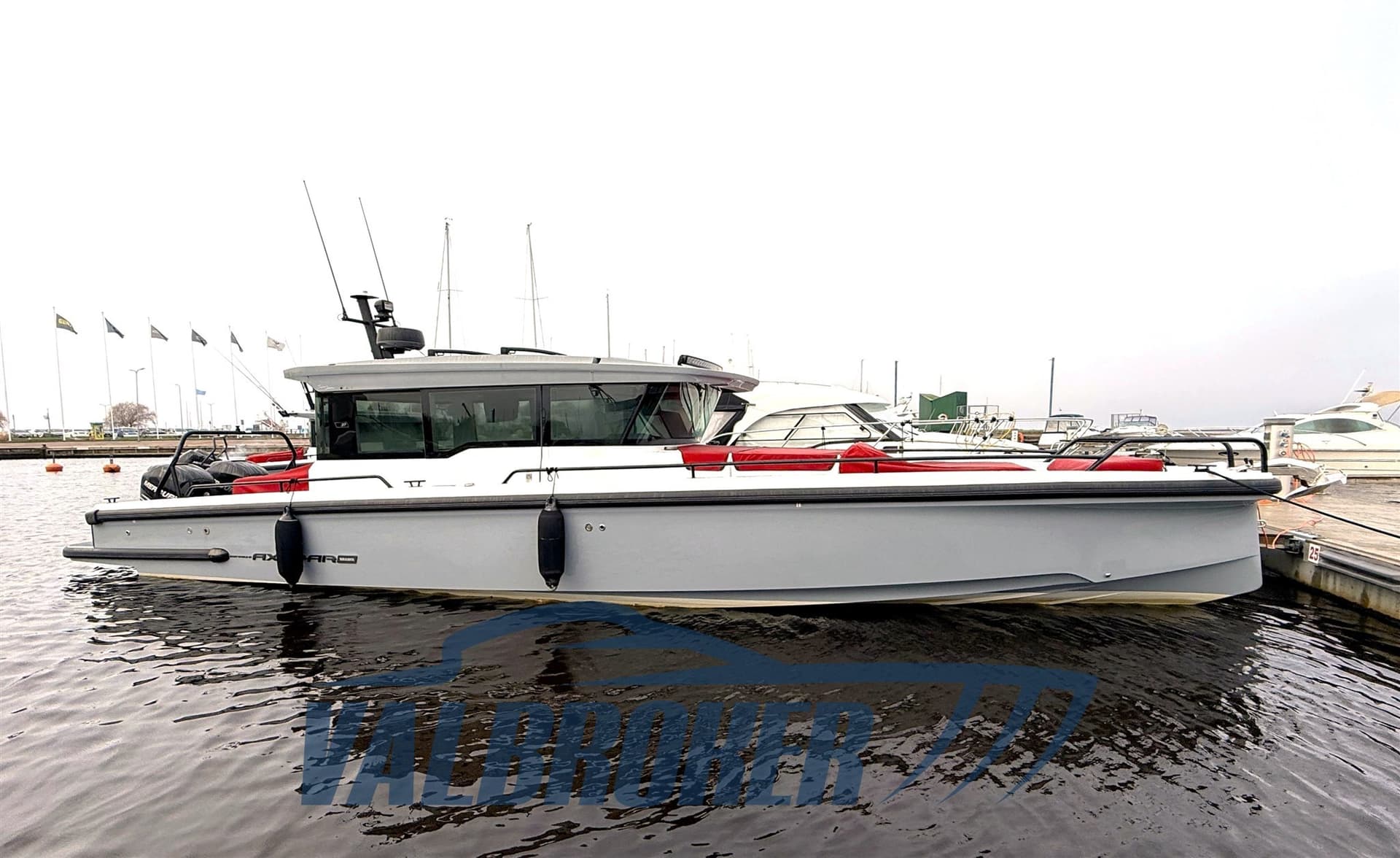 Axopar 37 Xc Cross Cabin usato - dettaglio 1