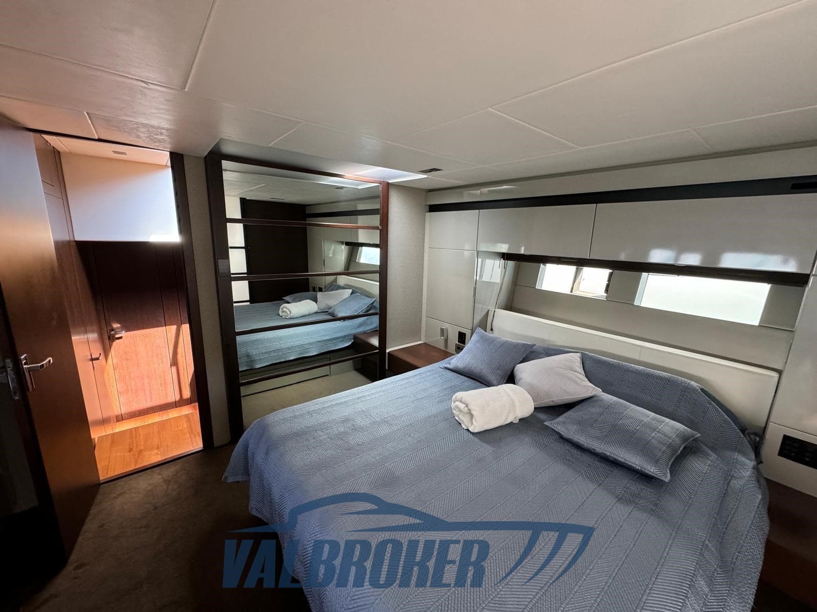 Fairline Targa 58 GT usato - foto hero 24