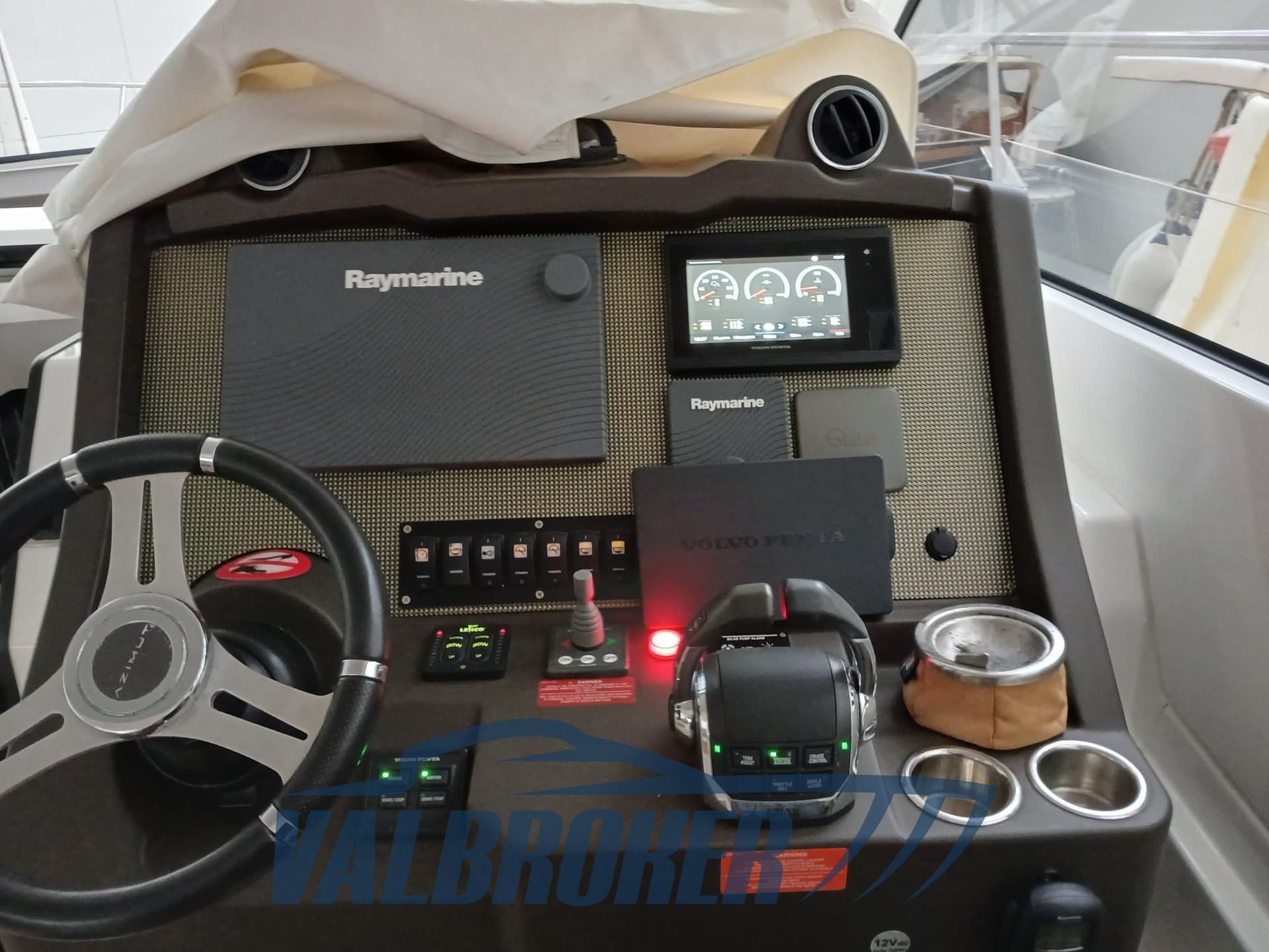 Azimut Atlantis 43 gebraucht - Hauptbild 24