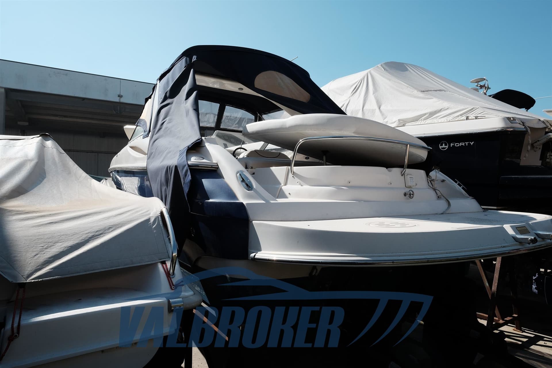 Monterey Boats 298 Ss - Interior View Monterey Boats 298 Ss - Interior View