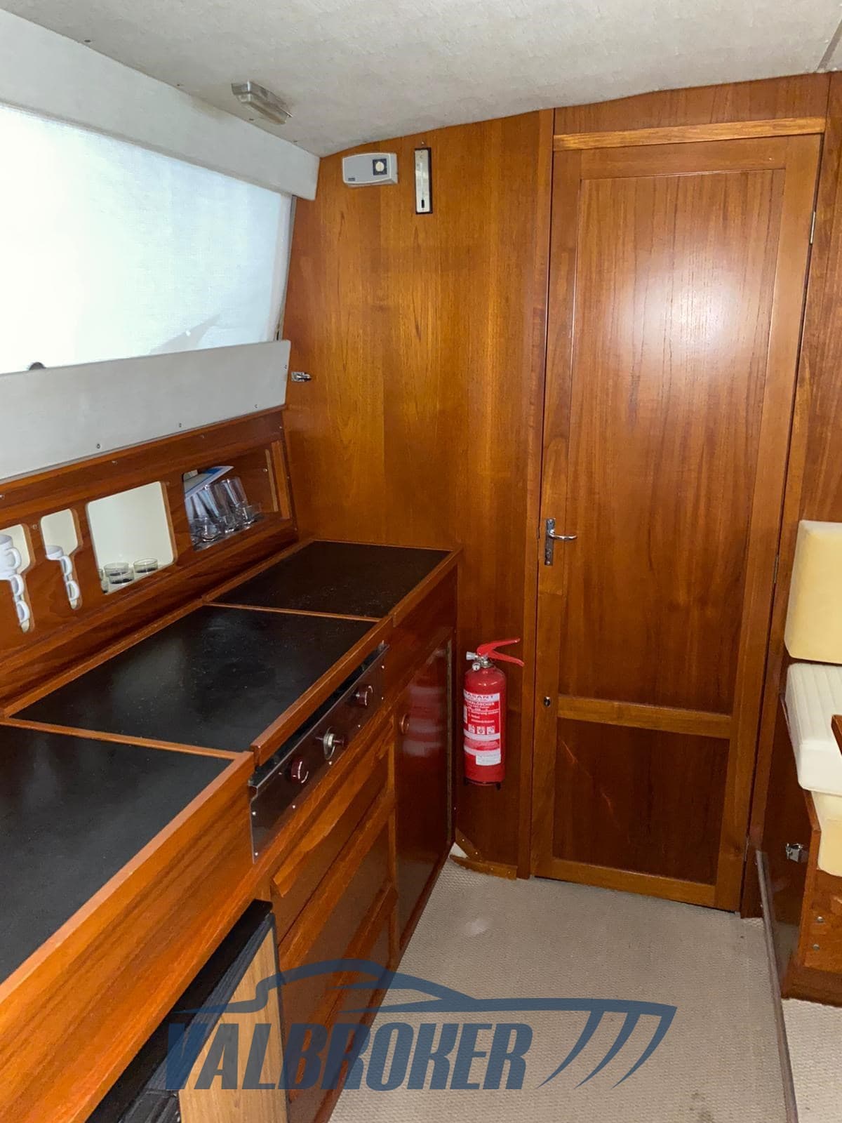 Fjord 32 cabin usato - foto hero 38