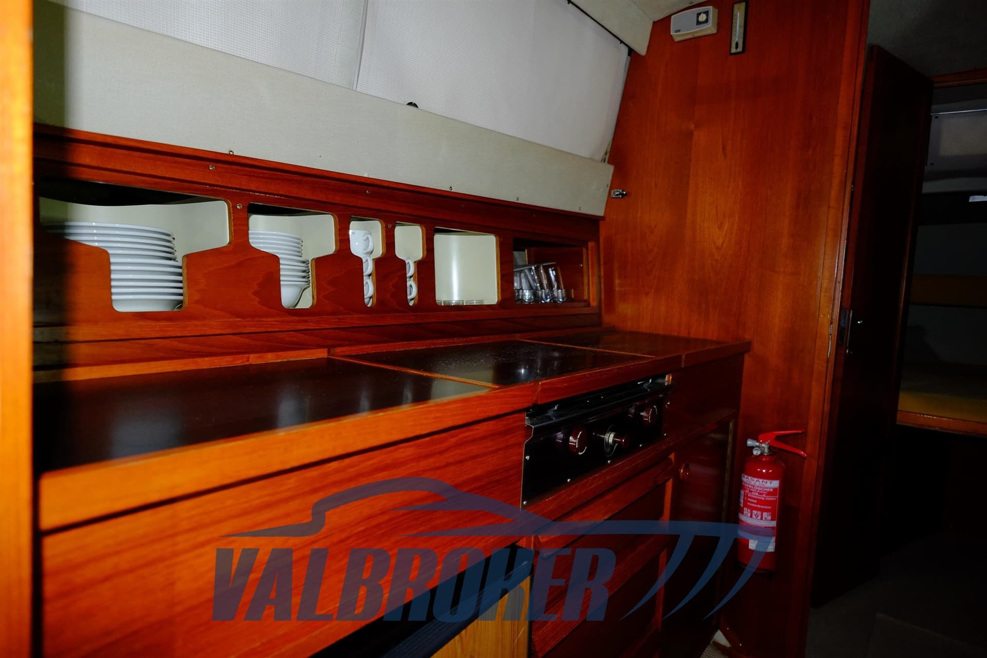 Fjord 32 cabin usato - foto hero 21