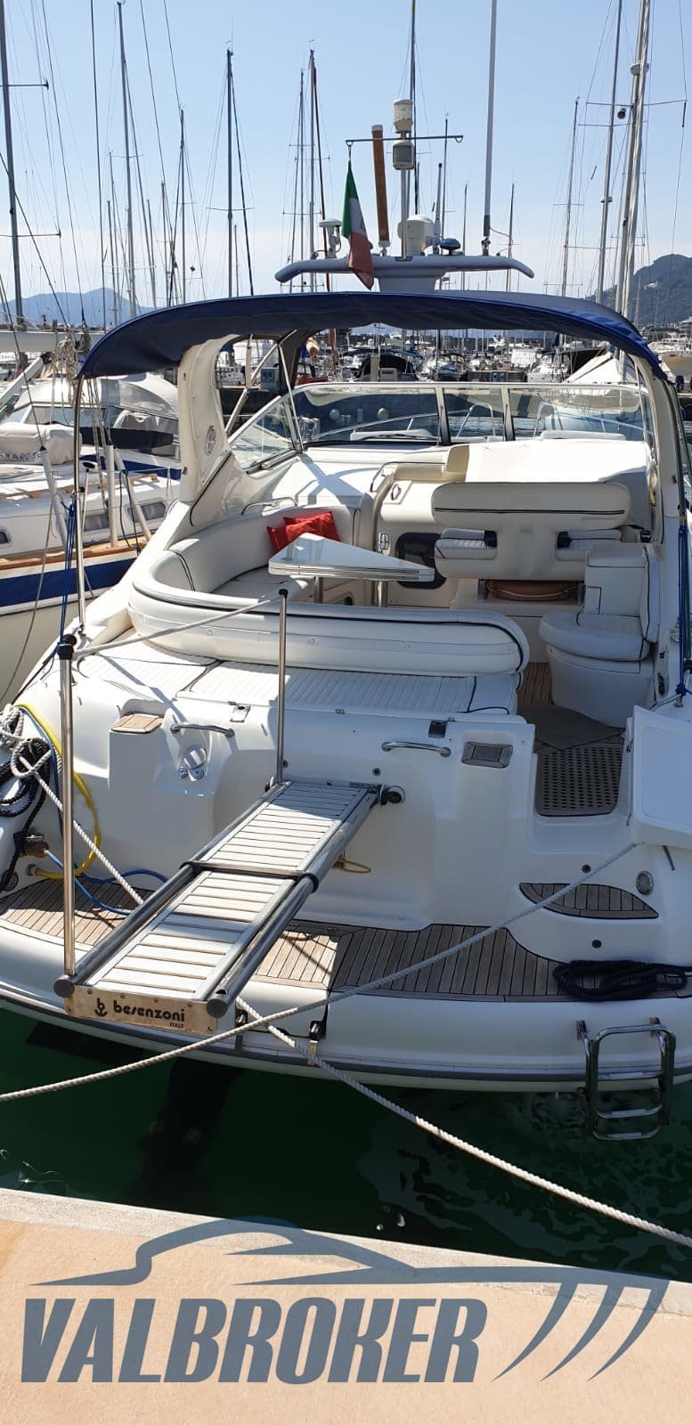 Sealine 360 Ambassador - Interior View Sealine 360 Ambassador - Interior View