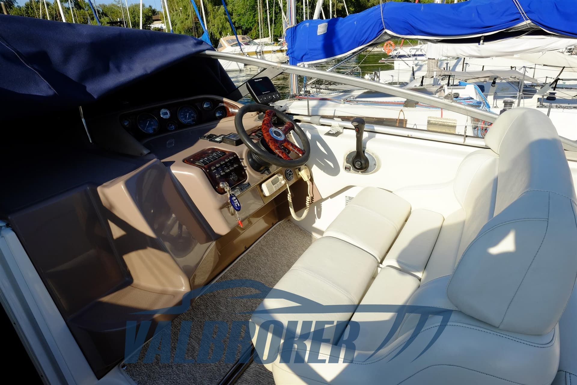 Regal Marine COMMODORE 2665 gebraucht - Hauptbild 30