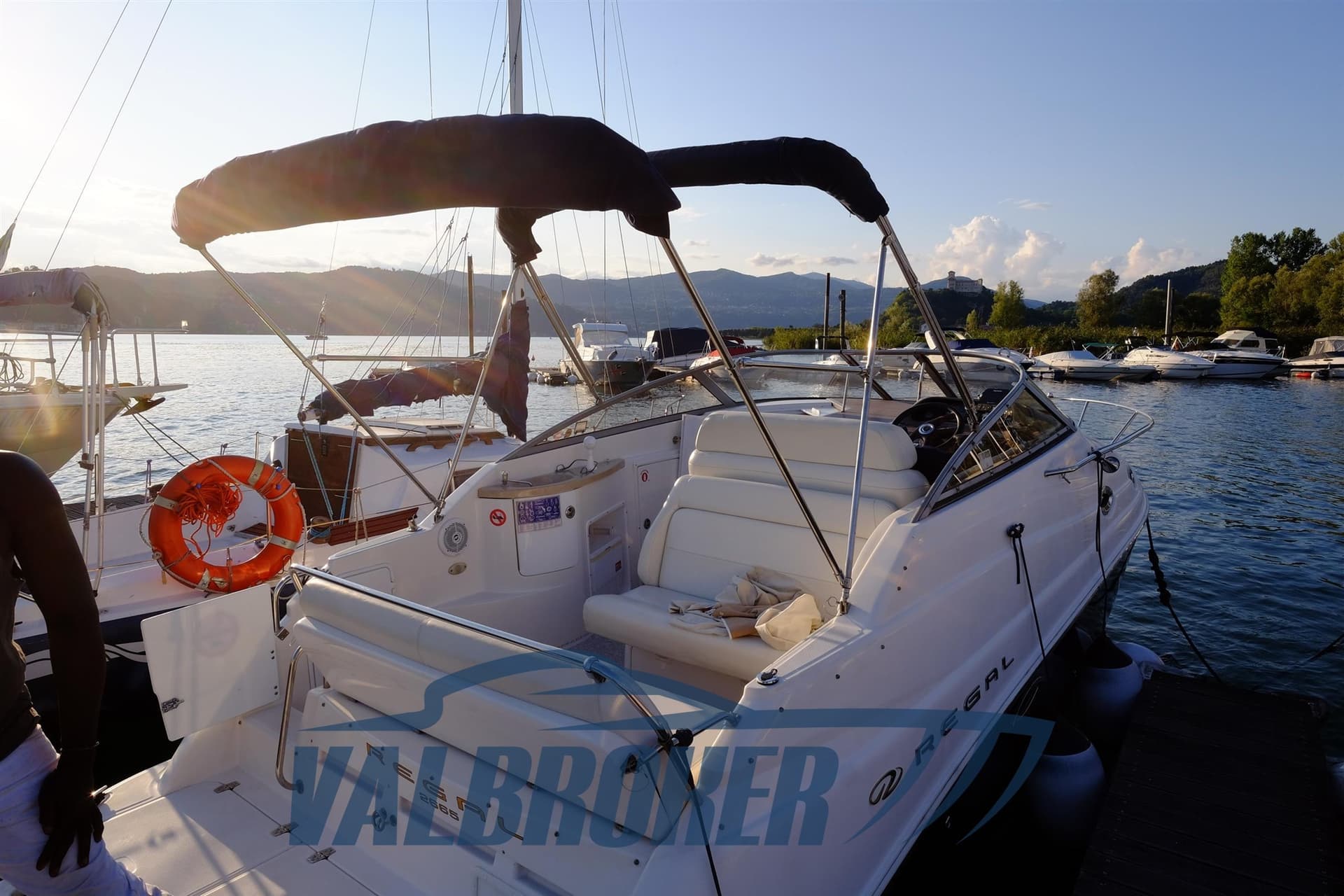 Regal Marine COMMODORE 2665 gebraucht - Hauptbild 25