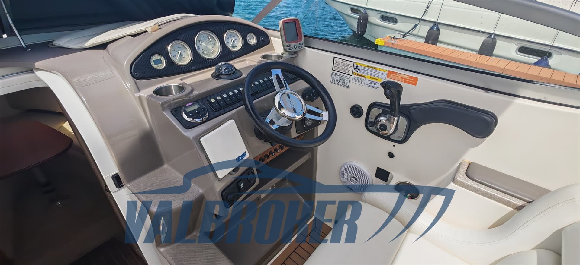 Rinker RINKER 280 usato - foto hero 43