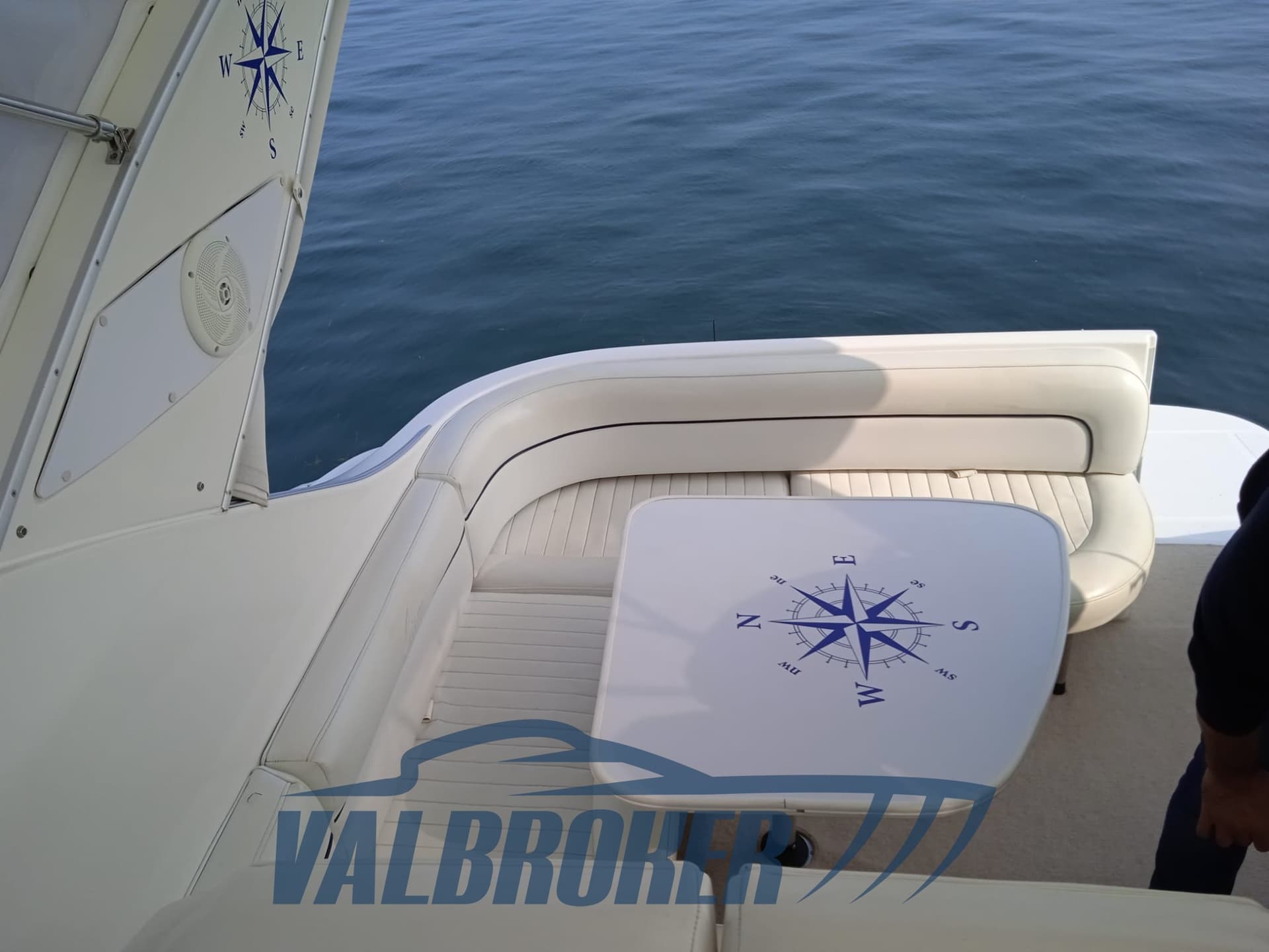 Bayliner 3055 EL usato - foto hero 6