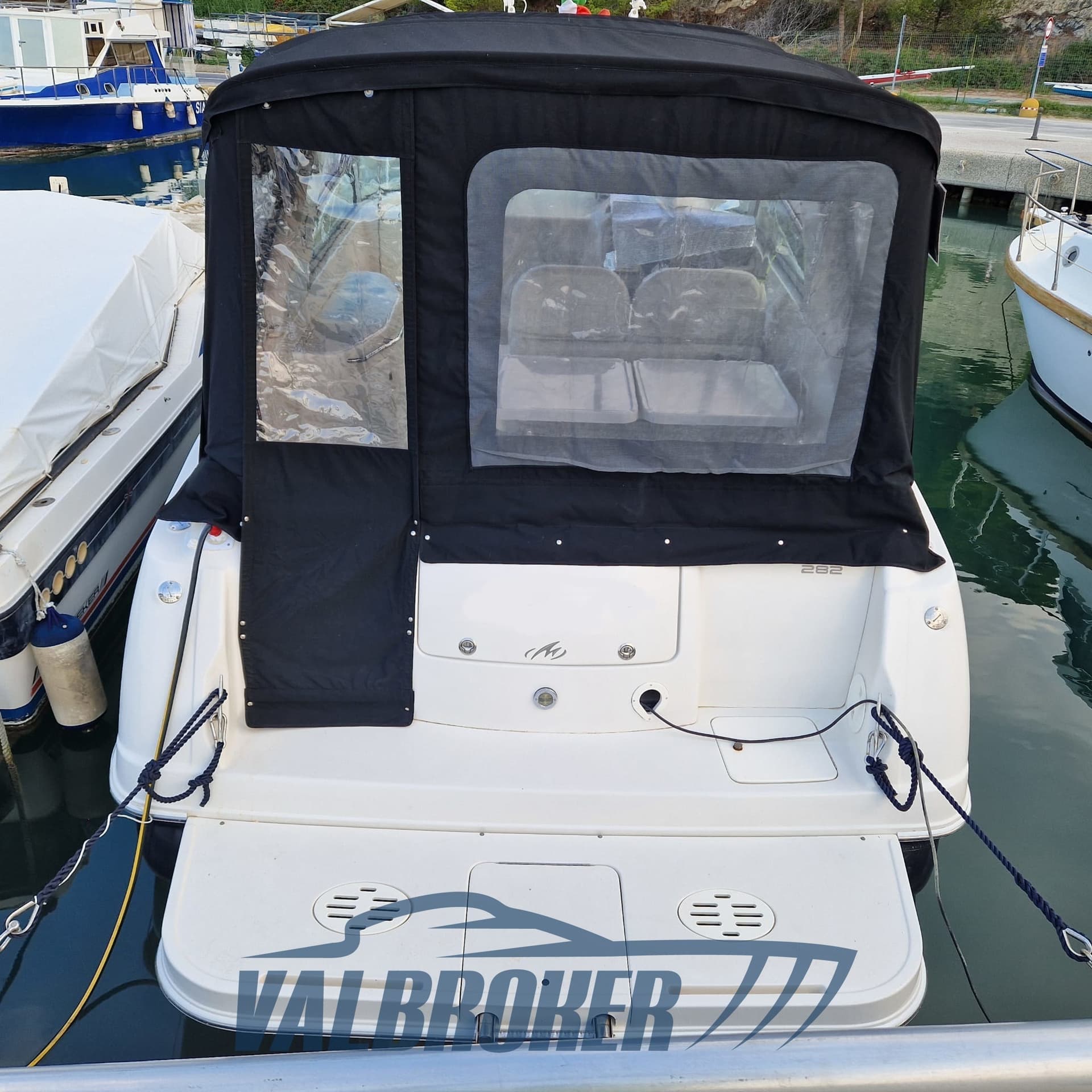 Monterey Boats 282 Cruiser usato - foto hero 18