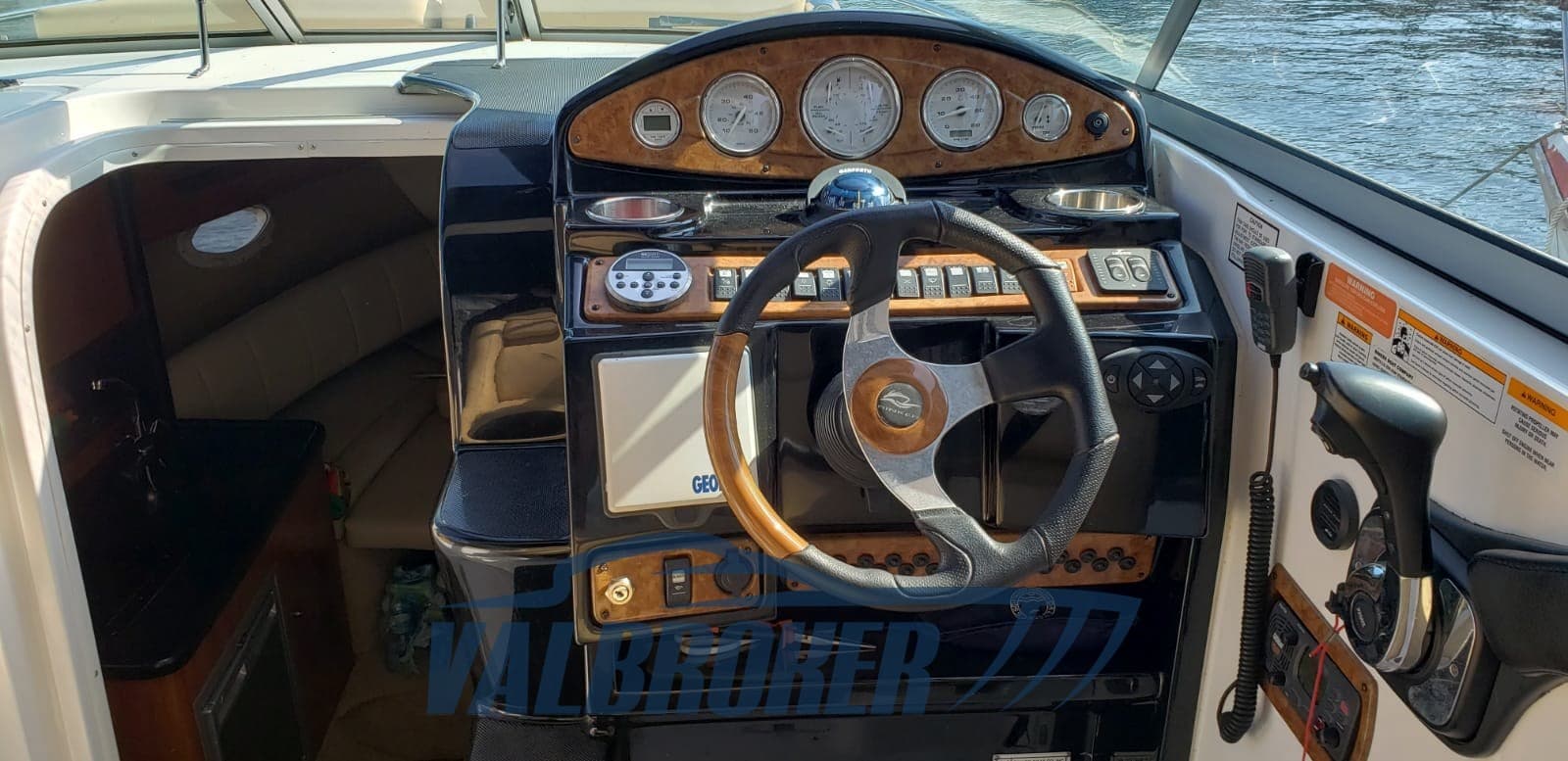 Rinker RINKER 280 usato - foto hero 8