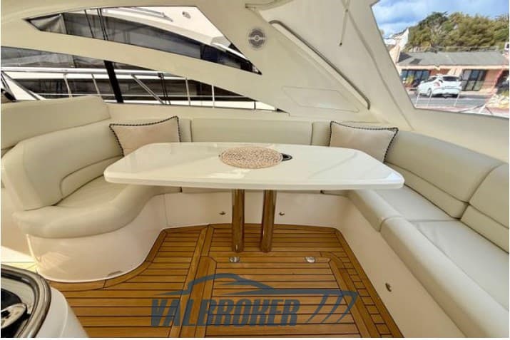 Princess Yachts V 48 - Interior View Princess Yachts V 48 - Interior View