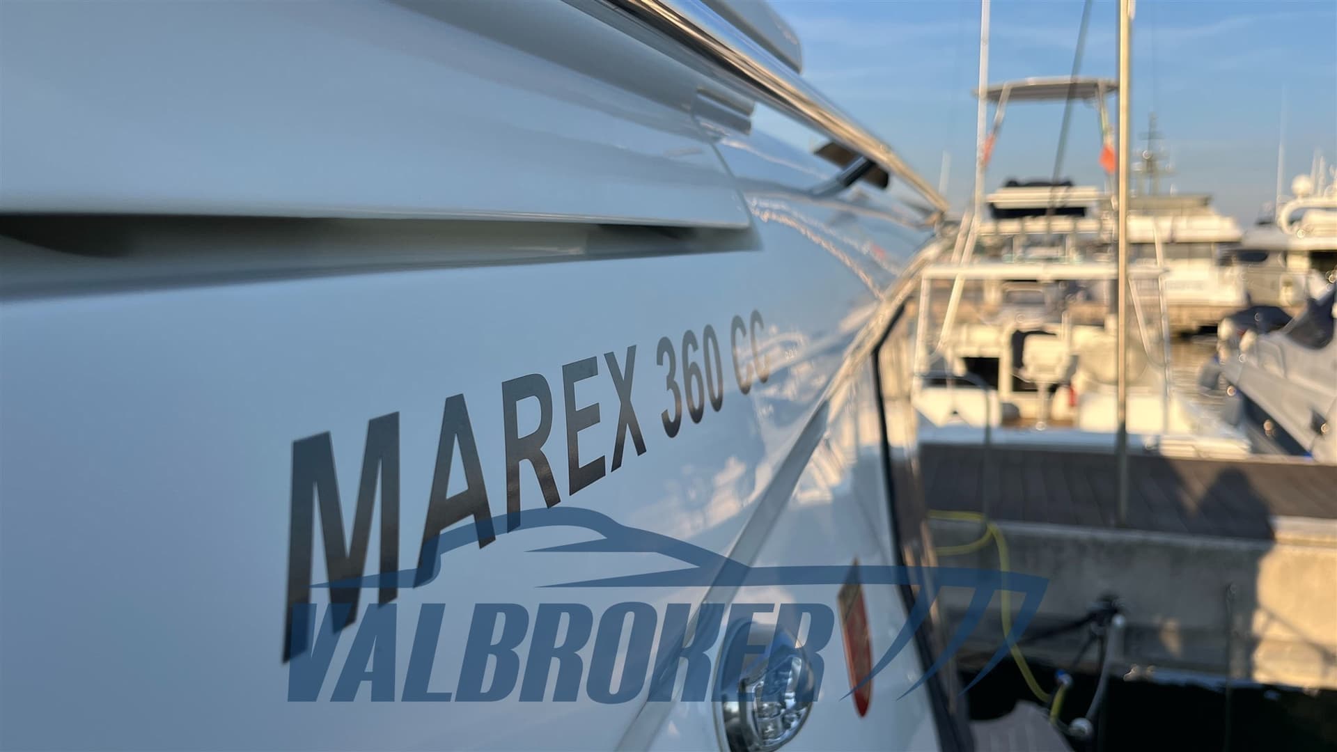 Marex 360 Cabriolet Cruiser usato - foto hero 16