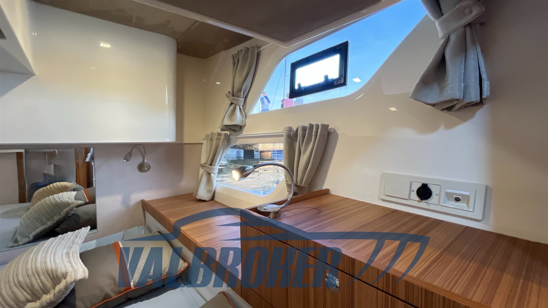 Marex 360 Cabriolet Cruiser usato - foto hero 12