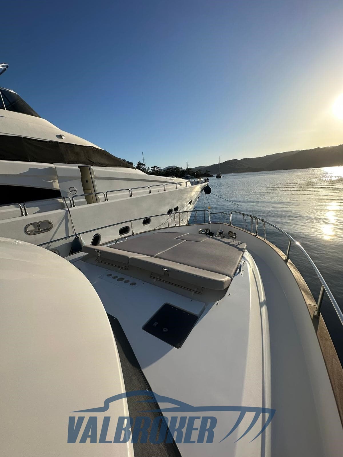 Azimut Magellano 43 - Detail View 1 Azimut Magellano 43 - Detail View 1