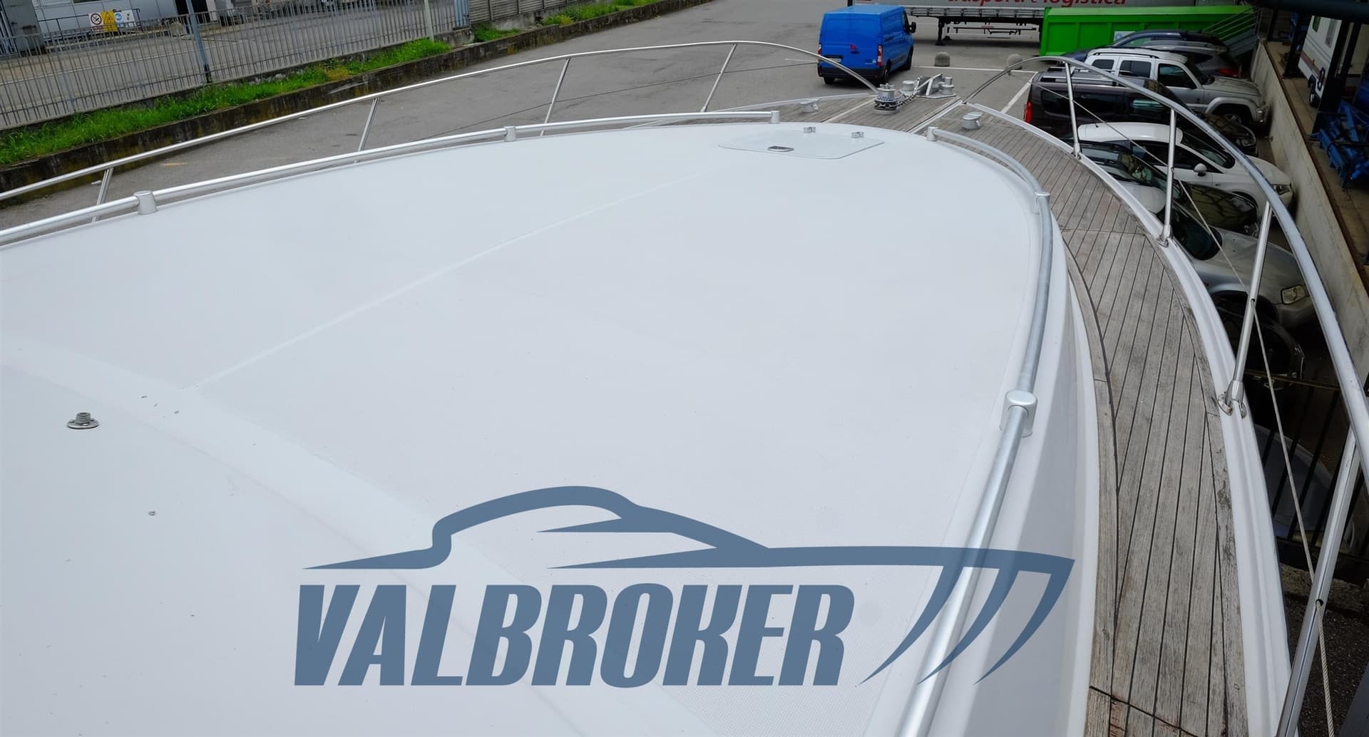 Tecnomarine C 42 - Deck View Tecnomarine C 42 - Deck View