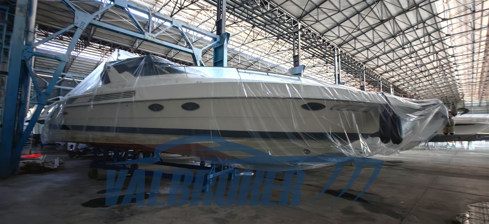 Riva 43 TROPICANA used - hero image 21