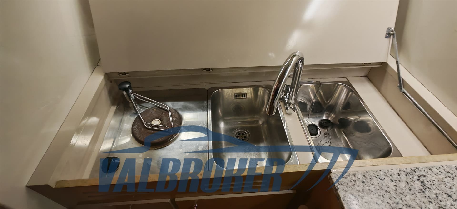 Riva 43 TROPICANA used - hero image 32