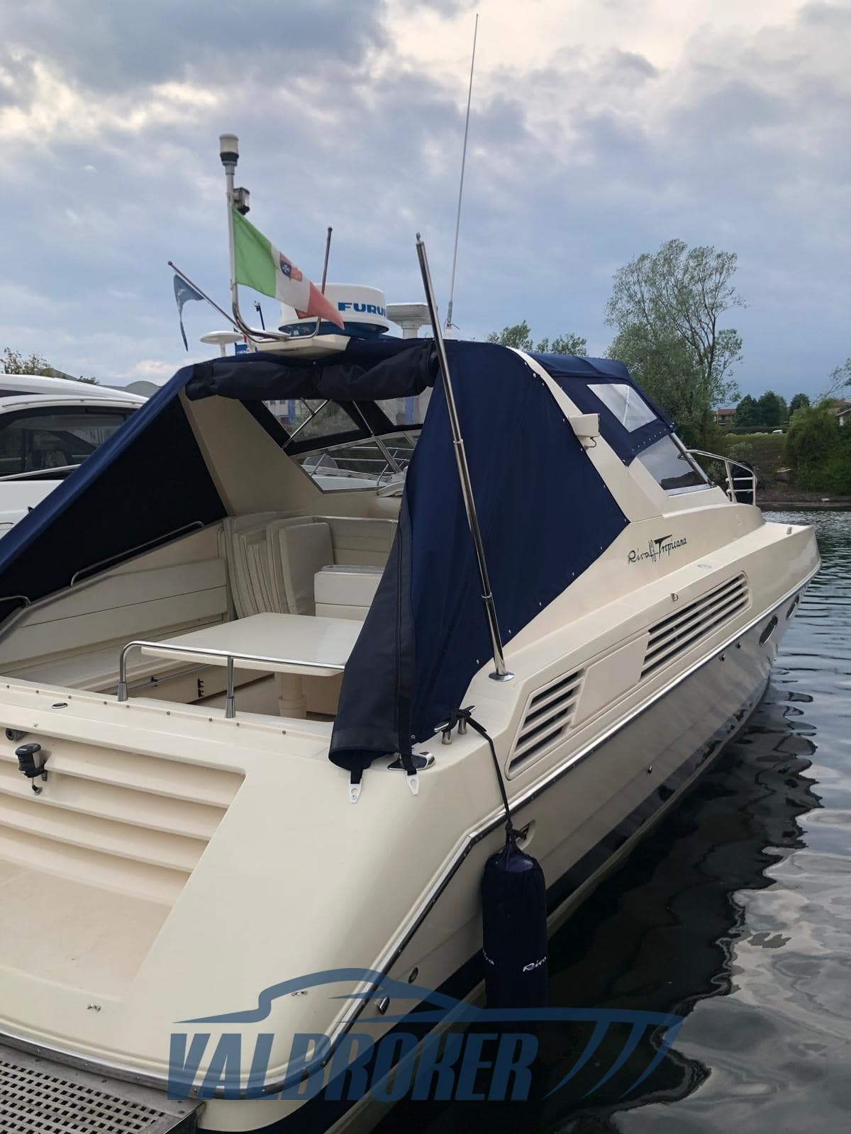 Riva 43 TROPICANA used - hero image 2