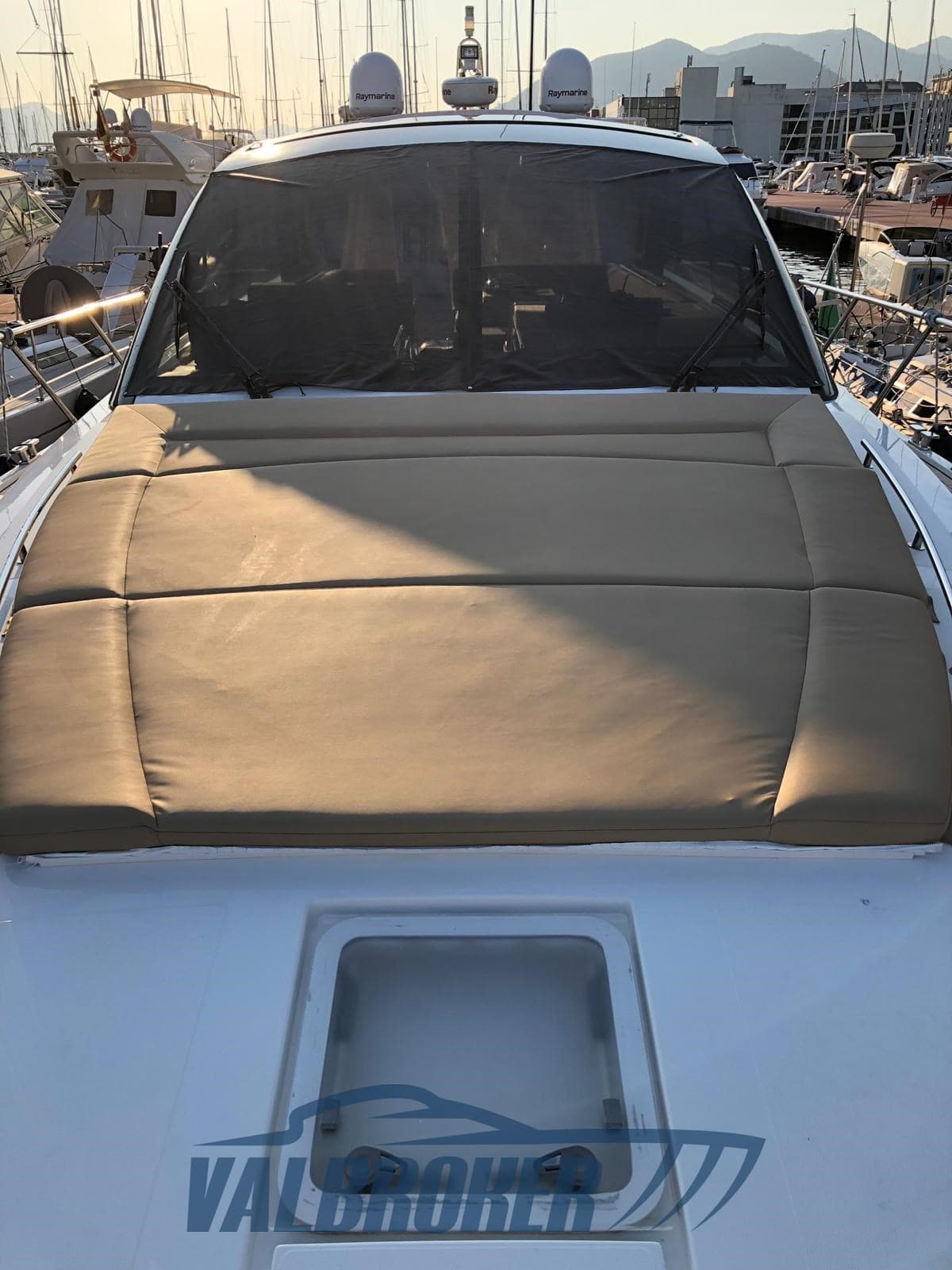 Sealine Sc 47 - Deck View Sealine Sc 47 - Deck View