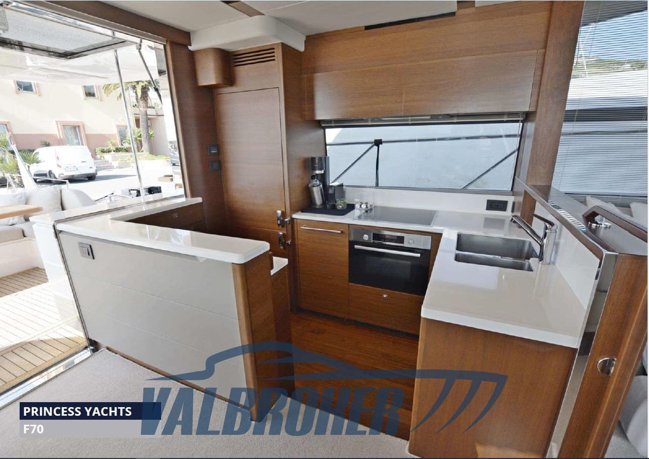 Princess Yachts F70 usato - foto hero 7