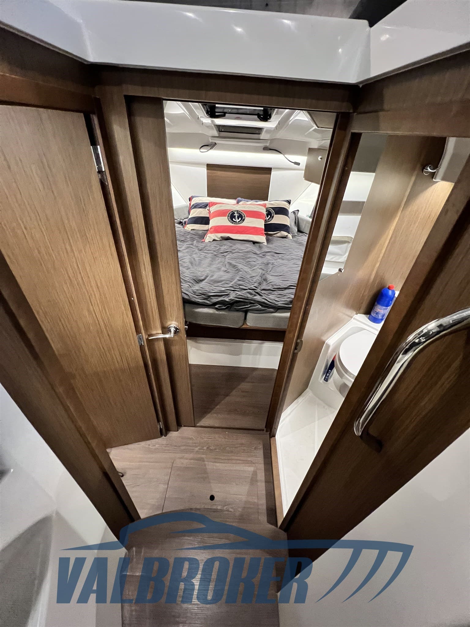 Beneteau Antares 9 d'occasion - image hero 32