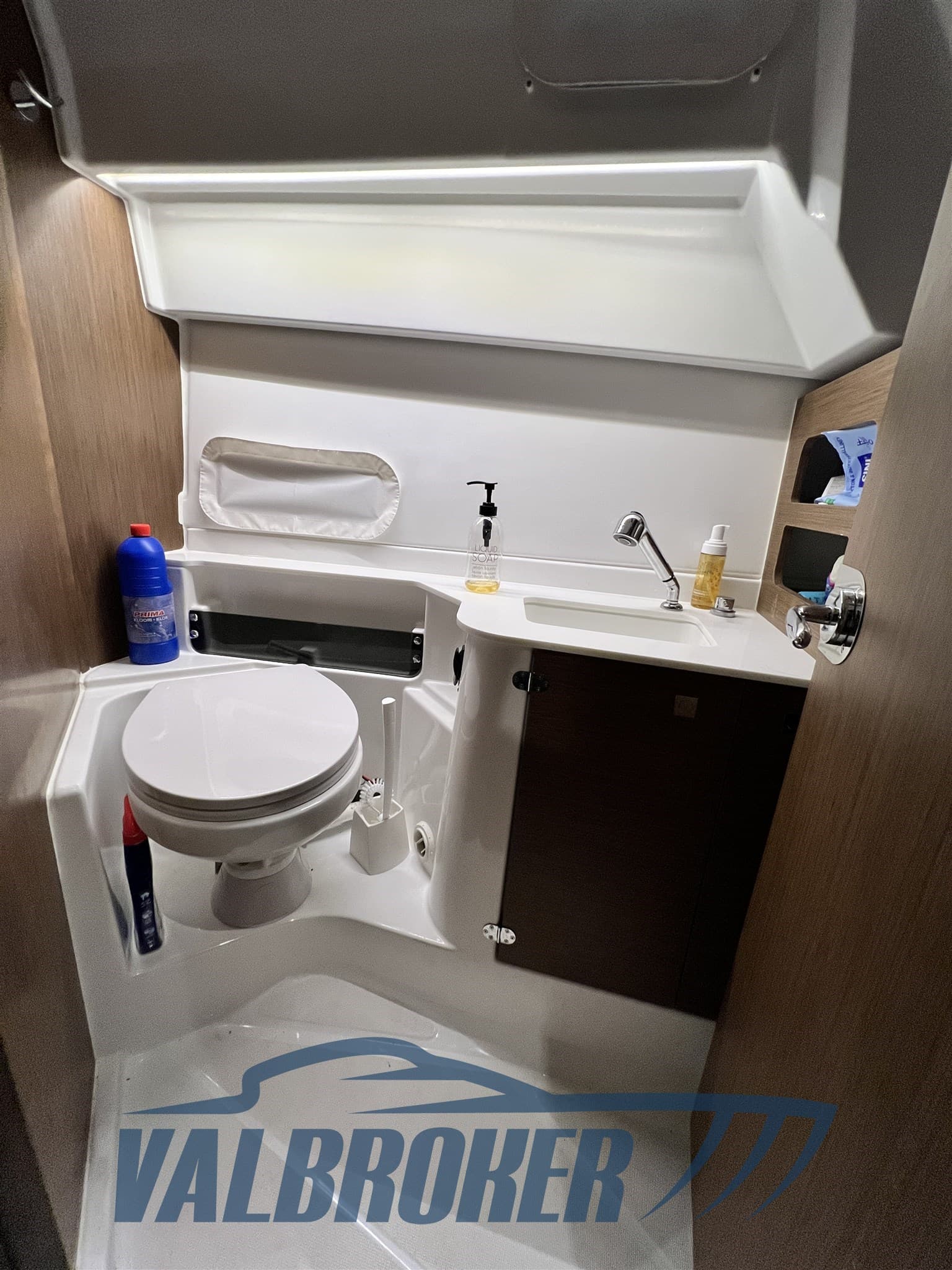 Beneteau Antares 9 d'occasion - image hero 34
