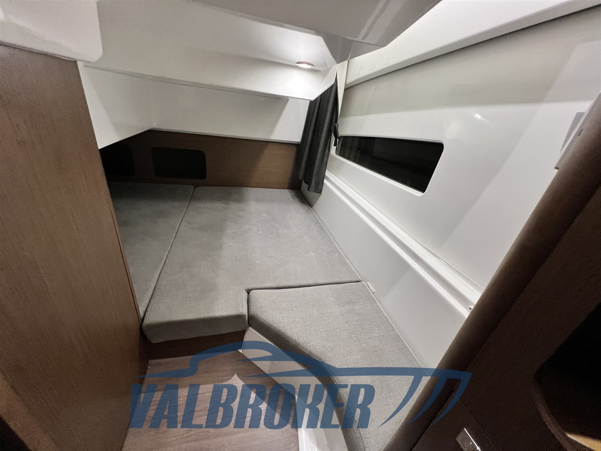Beneteau Antares 9 d'occasion - image hero 17